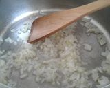 Foto del paso 2 de la receta: Cazuela de garbanzos y pavo atomatada