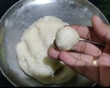 A picture of step 3 of Maida chapati with kurma.