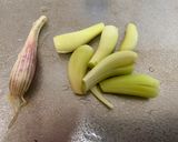 A picture of step 1 of Thai Gaprao Rice (Readymade sauce).