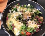 Foto del paso 7 de la receta: Menestra de verduras con patatas fritas y queso