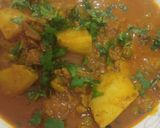 A picture of step 3 of Aloo Keema matar.