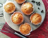 A picture of step 5 of 20 minute muffins.