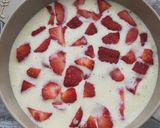 Une image de l'étape 1 de Clafoutis aux fraises.