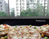 પિઝા (નો ઓવન-નો યીસ્ટ) (pizza recipe in Gujarati) રેસીપી સ્ટેપ9ફોટો