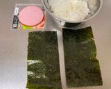 A picture of step 1 of Onigiri Waffle.