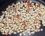 कैरीची आंबट गोड चटणी (kairiche ambat god chutney recipe in marathi) रेसिपी स्टेप 1 फोटो 