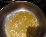 Foto del paso 2 de la receta: Camarones al ajillo😋