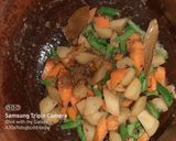 A picture of step 6 of Pot vegetable rice.