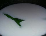 Foto langkah ke 2 dari resep Bubur sumsum pandan.