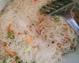 Foto langkah ke 5 dari resep *Bihun Jagung Sayur*.