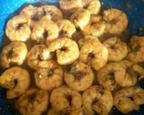Foto del paso 4 de la receta: Arroz con camarones al curry