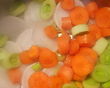 Foto del paso 1 de la receta: Cocido con verduras y chorizo (olla exprés)