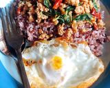 รูปขั้นตอนการทำที่ 1 ของ กะเพราหมูสับพริกแห้ง