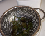 Foto del paso 10 de la receta: Lomo adobado y pimientos del padrón