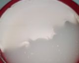 A picture of step 3 of Coconut and Lemon oil for a good skin.