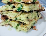 Foto langkah ke 8 dari resep Telur Dadar Sayur Pedas.