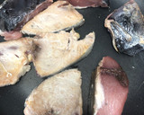 Foto del paso 2 de la receta: 363. Bonito con salsa de almendras (principal pescado)