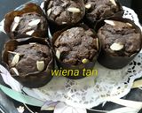 Foto langkah ke 6 dari resep Choco Almond Muffin | No Mixer.