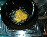 A picture of step 4 of Chana dal onion fritters.