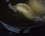 Foto langkah ke 4 dari resep Pastel Goreng Renyah tanpa telur.