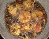 A picture of step 3 of Tomato bhajiya.