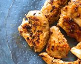 Hình bước làm 2 của món Eatclean/Ức Gà Rim Nước Tương