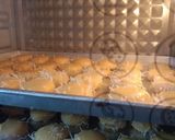 Foto langkah ke 4 dari resep Choco Button Cookies.