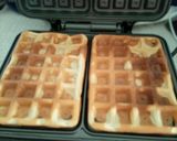 A picture of step 7 of Waffle with Ice cream.