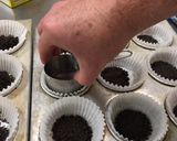 A picture of step 5 of Mini Oreo Cheese Cakes.