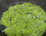 A picture of step 5 of Olive leaves pasta in white sauce.