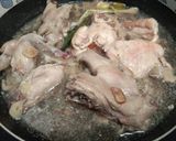 Foto langkah ke 4 dari resep Garang Asem Ayam Sederhana.