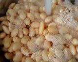 Foto del paso 4 de la receta: Alubia granja con butifarra y bacon en olla rápida