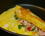 Foto del paso 2 de la receta: Omelette relleno de jamón y bell peper