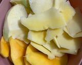 Foto langkah ke 1 dari resep Asinan Mangga Muda.