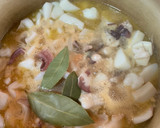 Foto del paso 7 de la receta: Sepia en salsa de cebolla y cerveza