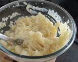 A picture of step 4 of Smashed Parsnips and Potatoes Puree.