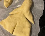 Une image de l'étape 8 de 72• 🍞 Mannele (sans emporte-pièce) 🍞.