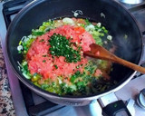 Foto del paso 4 de la receta: Cazuela de besugos marinados a la moruna con piparras