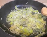 Foto del paso 2 de la receta: Tortilla de patatas con tan solo un poco de aceite!!!