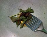 Foto langkah ke 3 dari resep Kering Tempe Spesial Bu Fatmah Bahalwan.