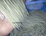 Foto langkah ke 4 dari resep Mie Daun Kelor.