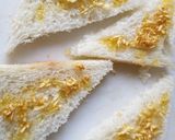 A picture of step 4 of Tomato Garlic Toast.
