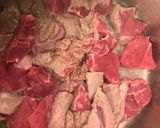 A picture of step 1 of Red Bean and Beef soup.