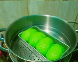 Foto langkah ke 7 dari resep Roti Kukus Pandan.