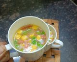A picture of step 3 of Hot Garlic Vegetable Soup.