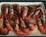 Foto del paso 5 de la receta: Gambón al horno con ajo y perejil