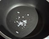 A picture of step 3 of Oat and Pear Pancake.