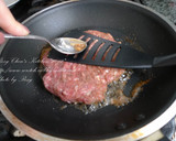 第一次做漢堡也可成功-牛肉漢堡的食譜步驟8照片