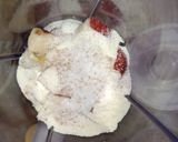A picture of step 1 of Apple yoghurt.