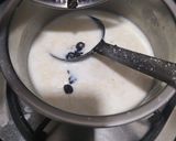 A picture of step 2 of Black Current and Oats Phirni.